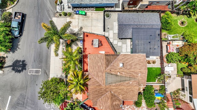 31641 3rd Avenue, Laguna Beach CA: https://media.crmls.org/medias/3fd5f8fa-d245-45bb-9cf7-de6c1c9c2342.jpg
