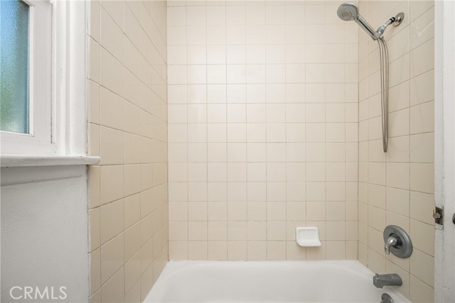 218 N Evergreen Street, Anaheim CA: https://media.crmls.org/medias/3fd61d6e-0d7c-4411-a03d-db04fdba57e8.jpg