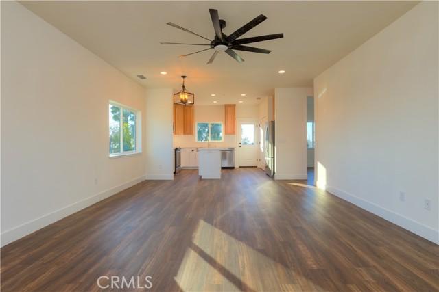 Detail Gallery Image 8 of 49 For 5489 South Libby Rd, Paradise,  CA 95969 - 2 Beds | 2 Baths