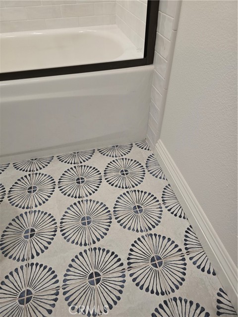 Detail Gallery Image 17 of 18 For 5800 Owensmouth Ave #21,  Woodland Hills,  CA 91367 - 2 Beds | 2 Baths