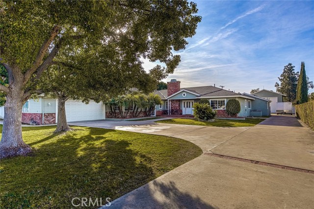 18582 Vanderlip Ave, North Tustin, CA 92705