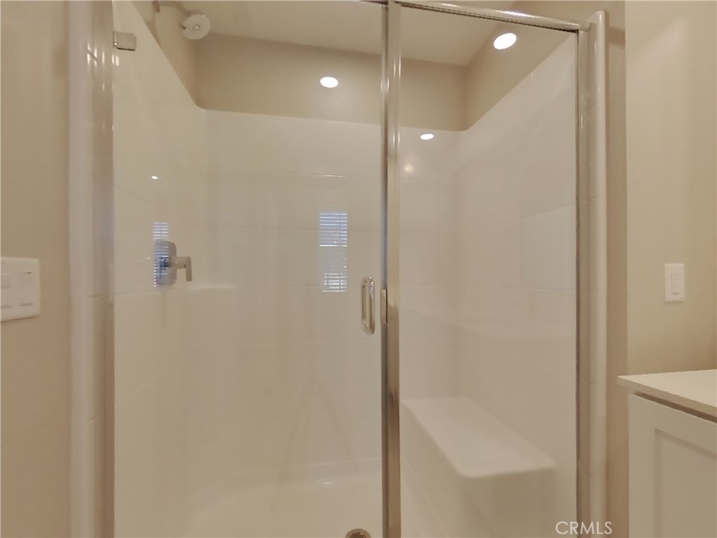 https://media.crmls.org/medias/3fd6b635-556b-4f47-bb93-fa049a4955b8.jpg?preset=X-Large