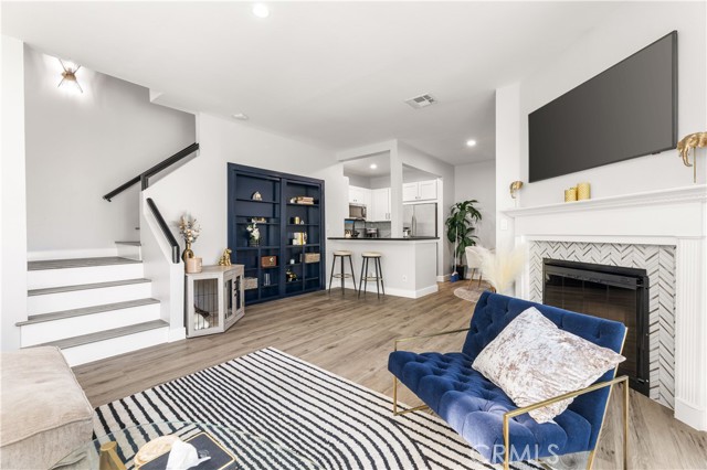 Detail Gallery Image 3 of 53 For 430 E Spruce #65,  Inglewood,  CA 90301 - 2 Beds | 2/1 Baths