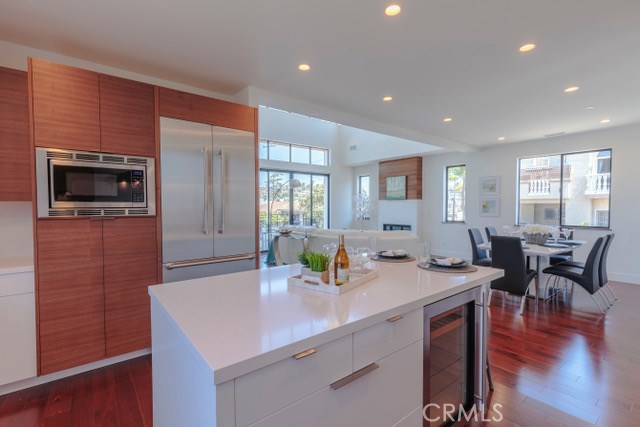 521 Gertruda, Redondo Beach, California 90277, 3 Bedrooms Bedrooms, ,3 BathroomsBathrooms,Residential,Sold,Gertruda,PV17159971