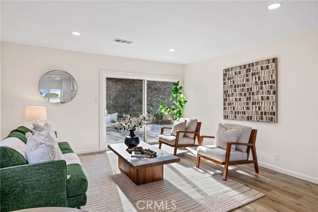 3974 Newton Street, Torrance, California 90505, 3 Bedrooms Bedrooms, ,2 BathroomsBathrooms,Residential,For Sale,Newton,PV25048381