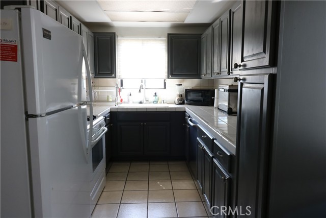 Detail Gallery Image 6 of 31 For 7922 Serapis Ave #12,  Pico Rivera,  CA 90660 - 2 Beds | 2 Baths