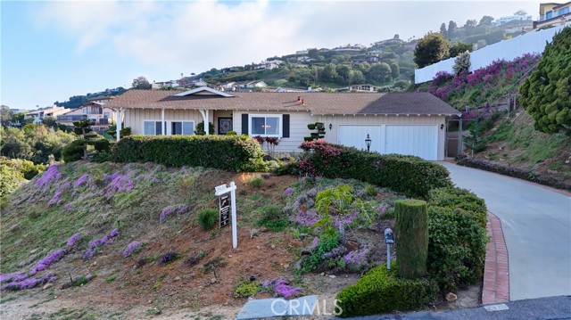 2978 Crownview Drive, Rancho Palos Verdes CA: https://media.crmls.org/medias/3fd92779-2bf7-4883-be09-9d3e29683dfb.jpg