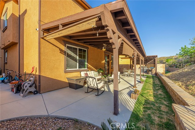 2534 Mapleleaf Terrace, Palmdale CA: https://media.crmls.org/medias/3fd9eef5-e3a6-4e18-9b2e-53ca35fec3f0.jpg