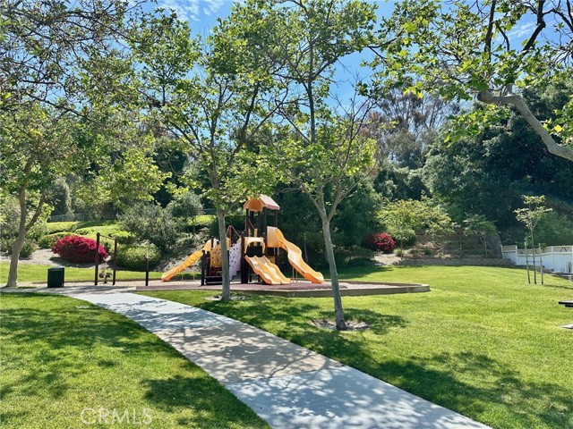 22471 Rippling Brook, Lake Forest CA: https://media.crmls.org/medias/3fd9f55e-b4ec-4088-9ef2-5f15c8346ebb.jpg