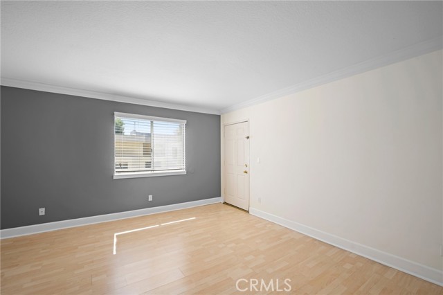 Detail Gallery Image 7 of 20 For 7045 Woodley Ave #212,  Van Nuys,  CA 91406 - 2 Beds | 2 Baths