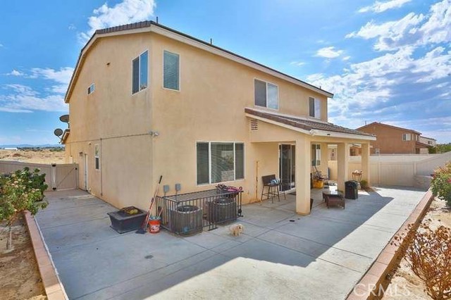 Detail Gallery Image 17 of 21 For 15884 Desert Poppy Ln, Victorville,  CA 92394 - 4 Beds | 2/1 Baths