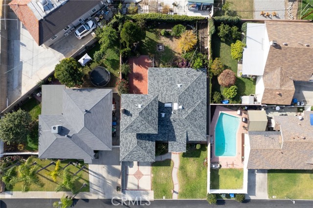 1045 Cathedral Way, Pomona CA: https://media.crmls.org/medias/3fdb1d75-6746-48f1-910d-29ba5e5e9d25.jpg