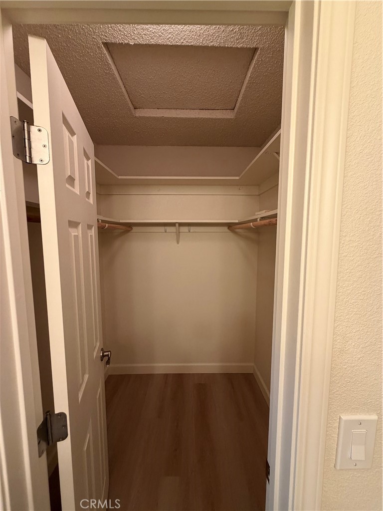 https://media.crmls.org/medias/3fdcde9b-72fb-42af-a286-e48df44a532b.jpg?preset=X-Large