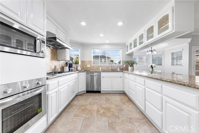 338 Laurel Avenue, Arcadia CA: https://media.crmls.org/medias/3fdd0db8-219a-4307-94d1-ffe41b4cf3e5.jpg