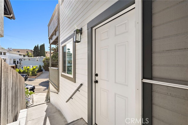 Detail Gallery Image 3 of 16 For 161 Avenida Florencia a,  San Clemente,  CA 92672 - 2 Beds | 1/1 Baths