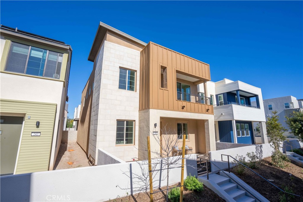 245 Sawbuck, Irvine, CA 92618