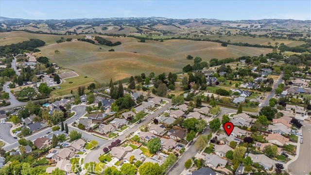 35 Aurora Way, Templeton CA: https://media.crmls.org/medias/3fde502b-2420-495f-acee-56708e369f87.jpg
