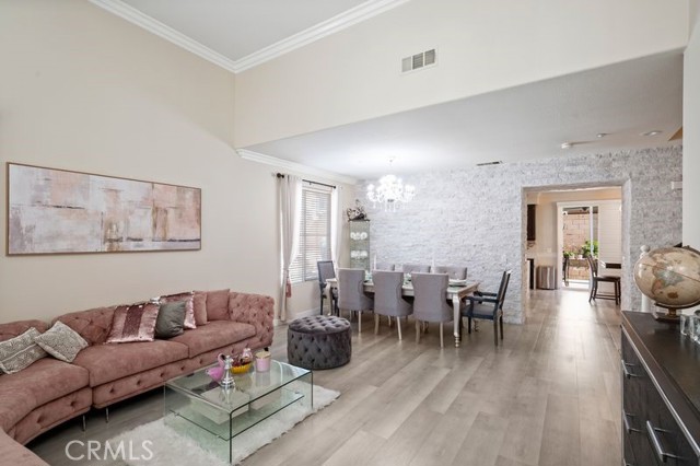 Detail Gallery Image 5 of 37 For 6223 Gretchen Ct, Fontana,  CA 92336 - 5 Beds | 3 Baths