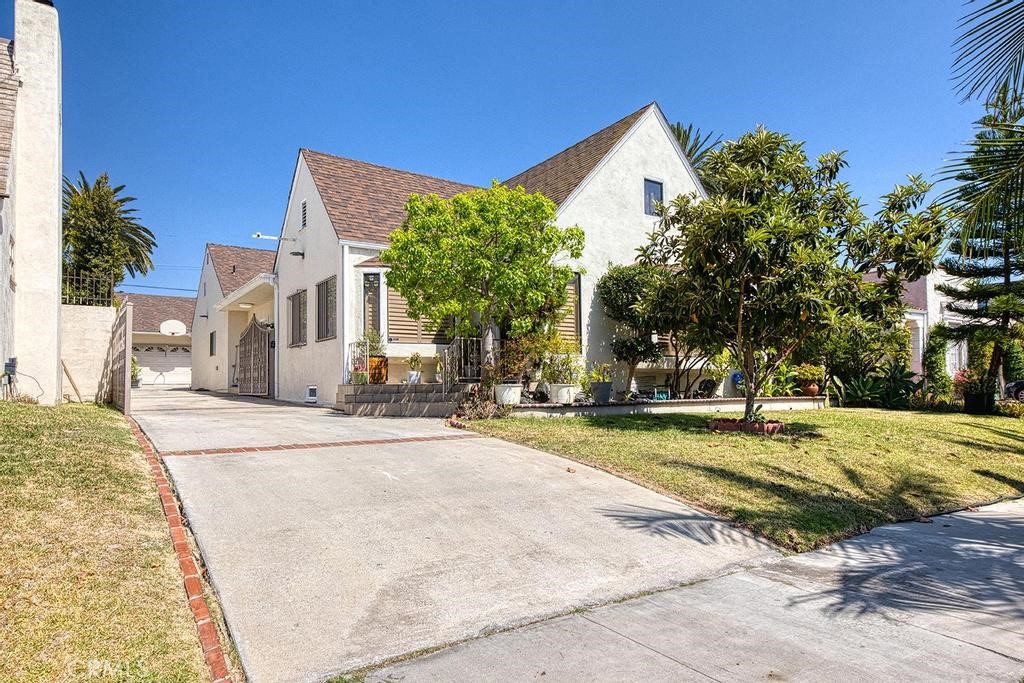 444 S Mansfield Avenue, Los Angeles, CA 90036