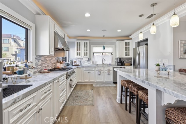 Detail Gallery Image 11 of 42 For 6600 E Ocean, Long Beach,  CA 90803 - 3 Beds | 3/1 Baths