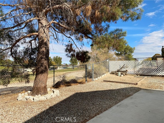 Detail Gallery Image 25 of 32 For 16294 Camelback Dr, Victorville,  CA 92395 - 3 Beds | 2 Baths