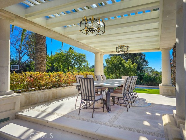 100 Palm Hill Lane, Bradbury CA: https://media.crmls.org/medias/3fe11c8e-2d10-4eb9-9b95-018134ec3268.jpg