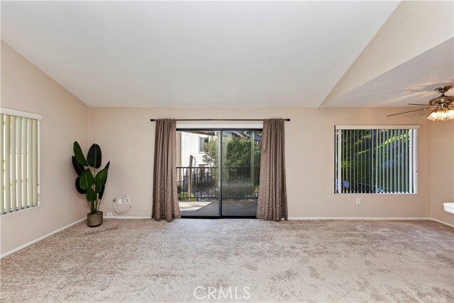 Detail Gallery Image 3 of 27 For 600 Central Ave #316,  Riverside,  CA 92507 - 1 Beds | 1 Baths