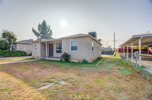 Detail Gallery Image 3 of 31 For 1015 Castaic Ave, Bakersfield,  CA 93308 - 2 Beds | 1 Baths