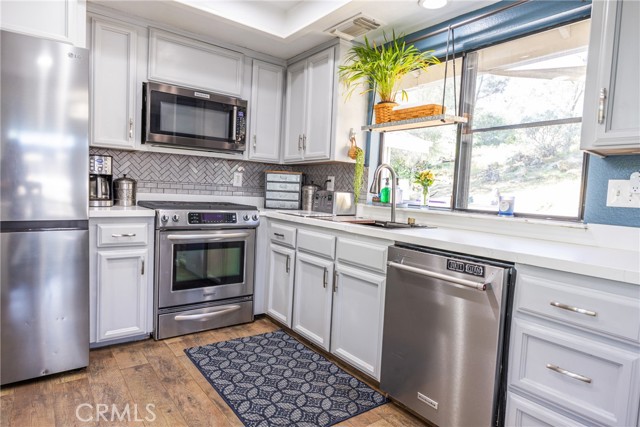 Detail Gallery Image 17 of 66 For 31388 Yosemite Springs Pkwy, Coarsegold,  CA 93614 - 3 Beds | 2 Baths