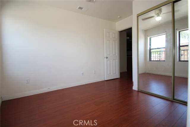 7914 Seville Avenue, Huntington Park CA: https://media.crmls.org/medias/3fe34e38-e259-4ebe-b41a-62ae1eb1b9c0.jpg