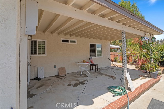 1633 W Ontario Avenue, Corona CA: https://media.crmls.org/medias/3fe3bc79-9d65-4d0f-b22a-8ec6fe0b1345.jpg