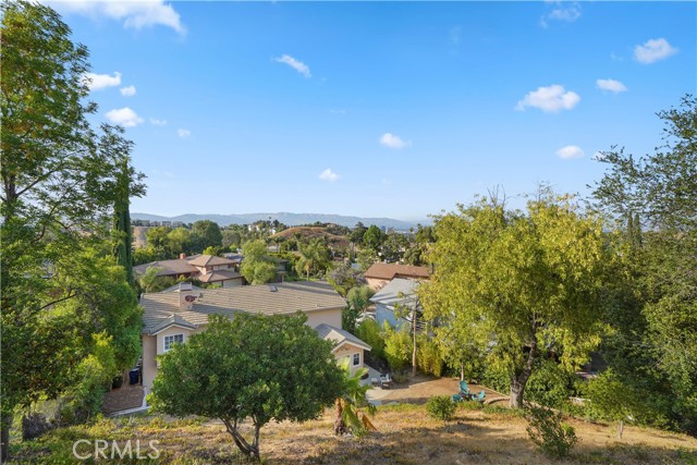 22550 Flamingo Street, Woodland Hills CA: https://media.crmls.org/medias/3fe4b168-e293-4462-ba12-ba6b24ed98f0.jpg