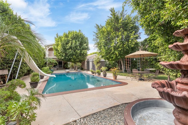 Detail Gallery Image 6 of 35 For 9340 Burnet Ave, North Hills,  CA 91343 - 5 Beds | 2/1 Baths