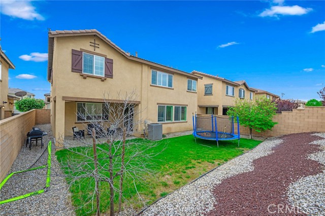 Detail Gallery Image 39 of 56 For 15516 Vanilla Bean Ln, Fontana,  CA 92336 - 4 Beds | 3/1 Baths