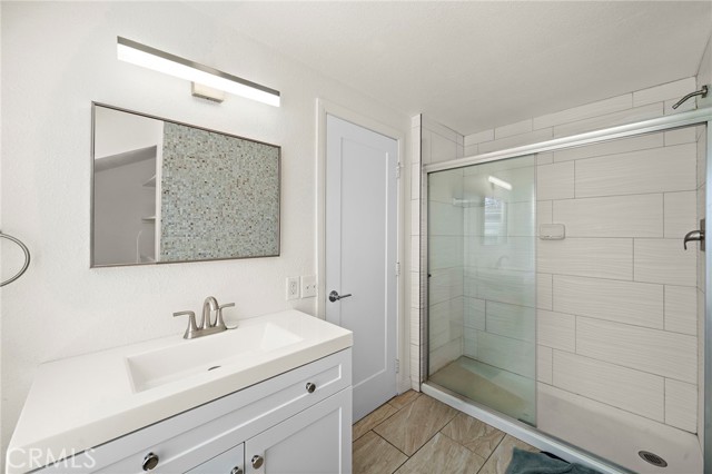 Detail Gallery Image 27 of 37 For 590 Traverse Dr, Costa Mesa,  CA 92626 - 4 Beds | 3 Baths