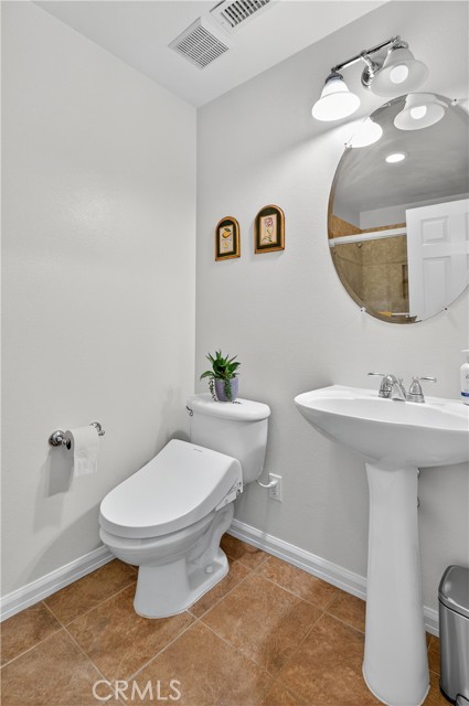 Image 20 of 46 For 26812 Peppertree Drive