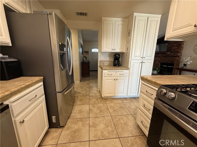 21275 Pocomoke Court, Apple Valley CA: https://media.crmls.org/medias/3fe5c97d-bd63-40a1-995f-543b08398f61.jpg