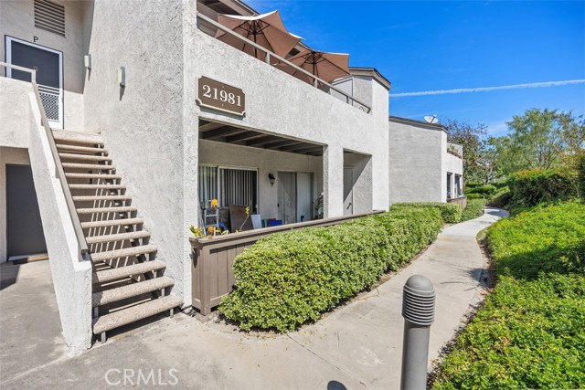 Detail Gallery Image 5 of 35 For 21981 Rimhurst Dr # P-160 #P-160,  Lake Forest,  CA 92630 - 2 Beds | 1 Baths