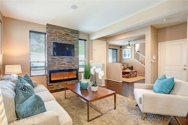 Detail Gallery Image 1 of 31 For 12001 Rock Creek Ct, Hawthorne,  CA 90250 - 4 Beds | 3 Baths
