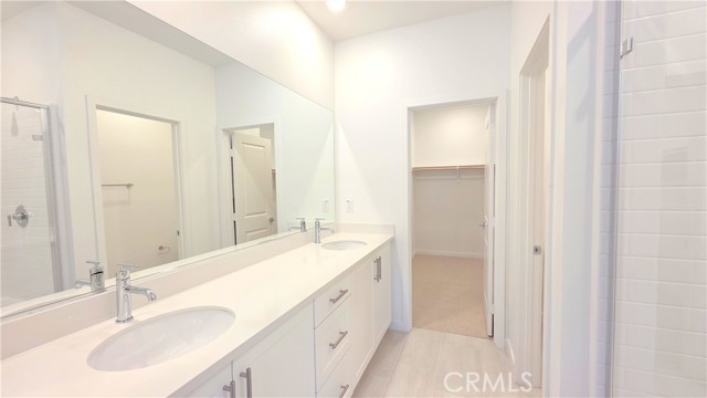 Detail Gallery Image 14 of 39 For 12951 Paradiso Dr #107,  Corona,  CA 92880 - 3 Beds | 3/1 Baths