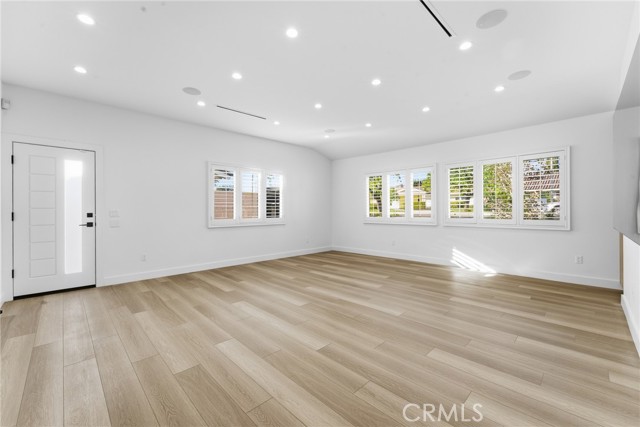 Detail Gallery Image 25 of 48 For 19510 Merridy, Northridge,  CA 91324 - 6 Beds | 6/1 Baths