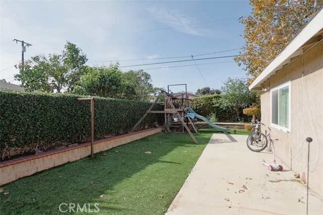Detail Gallery Image 11 of 16 For 1402 N Parsons, Santa Ana,  CA 92703 - 4 Beds | 2 Baths