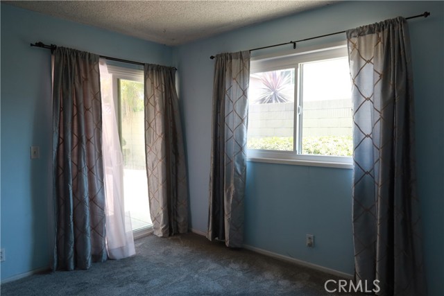 3550 Bluebell Street, Seal Beach CA: https://media.crmls.org/medias/3fe961cd-433c-4b66-a483-40661d4333db.jpg