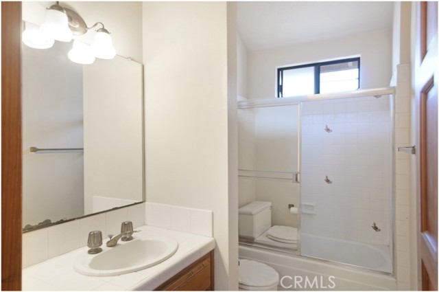 627 19th Street, Huntington Beach CA: https://media.crmls.org/medias/3fea0f79-c5d6-475e-8272-8a09f777305e.jpg