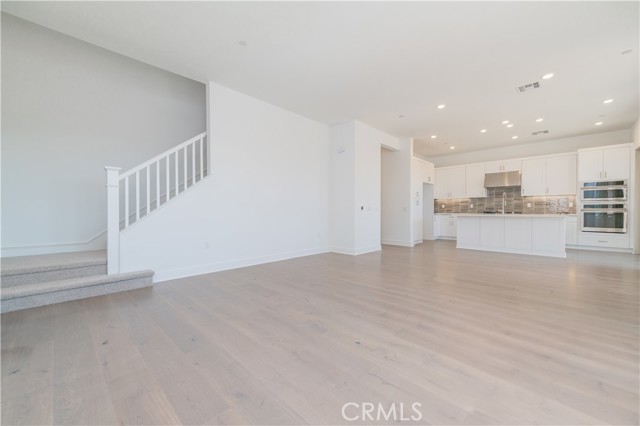 Detail Gallery Image 24 of 27 For 200 Carmine, Irvine,  CA 92620 - 4 Beds | 3 Baths