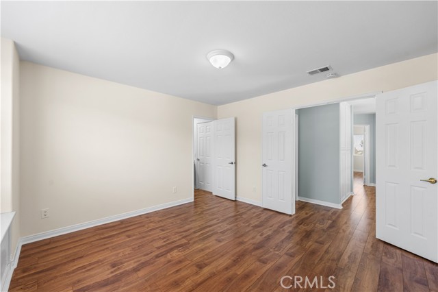 1215 Date Palm Drive, Palmdale CA: https://media.crmls.org/medias/3feb6ea8-50d7-4baf-a33f-e79bf2968e0e.jpg