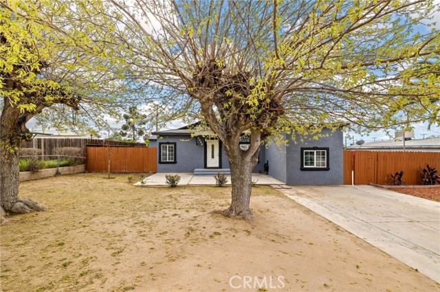 Detail Gallery Image 2 of 34 For 2935 Shelly Ln, Bakersfield,  CA 93306 - 4 Beds | 2 Baths