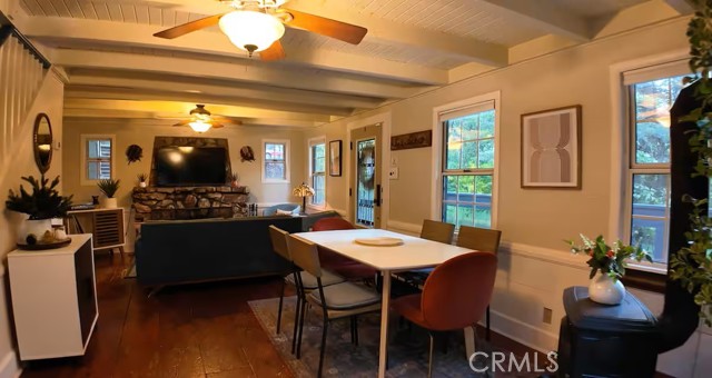 810 Lake Drive, Lake Arrowhead CA: https://media.crmls.org/medias/3fec814b-bb9a-4776-9b80-51bac51820e8.jpg