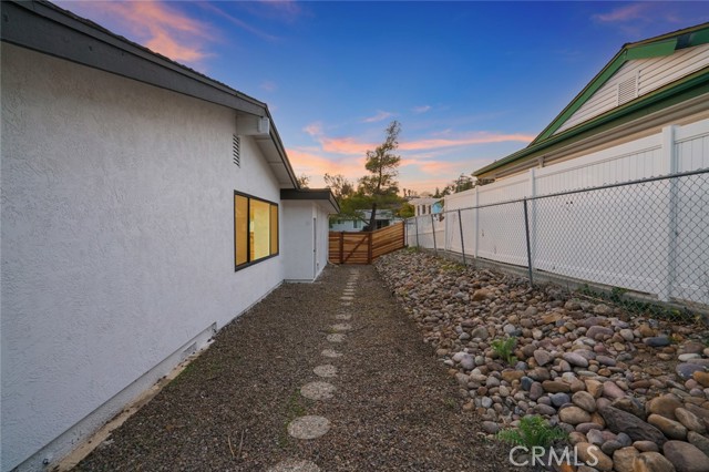 13455 Carriage Road, Poway CA: https://media.crmls.org/medias/3fecb479-582c-419f-bf7e-ac1dddcdf24a.jpg