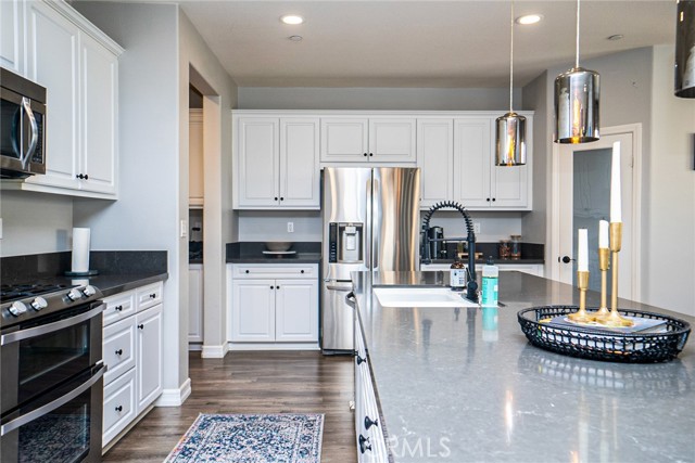 Detail Gallery Image 13 of 49 For 4788 Condor, Fontana,  CA 92336 - 3 Beds | 2/1 Baths